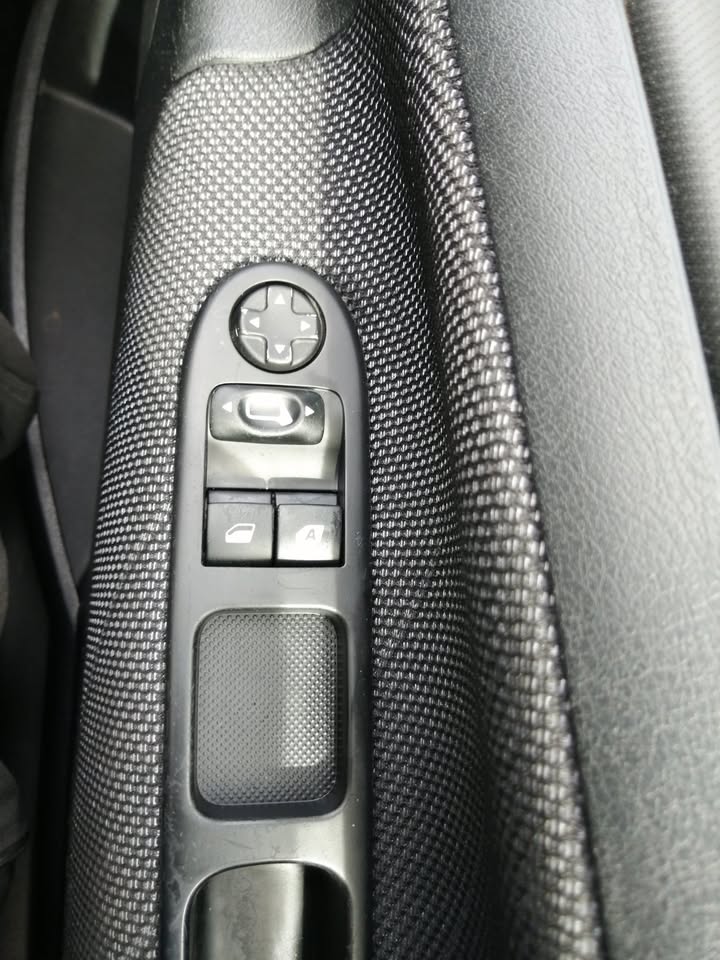 2008 Peugeot 207 1.4 16v Sport — photo 12
