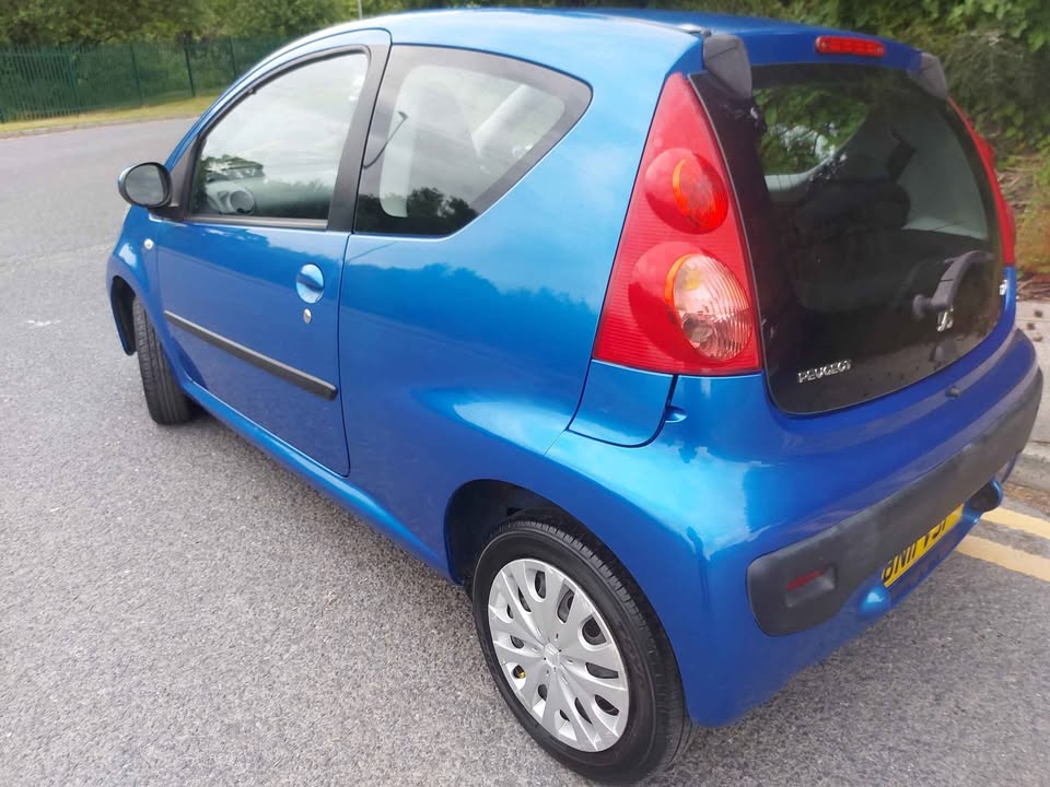 2011 Peugeot 107 — photo 6