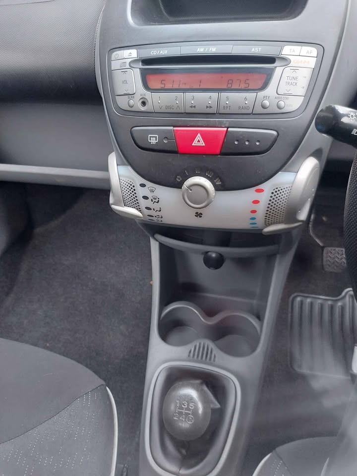 2011 Peugeot 107 — photo 9