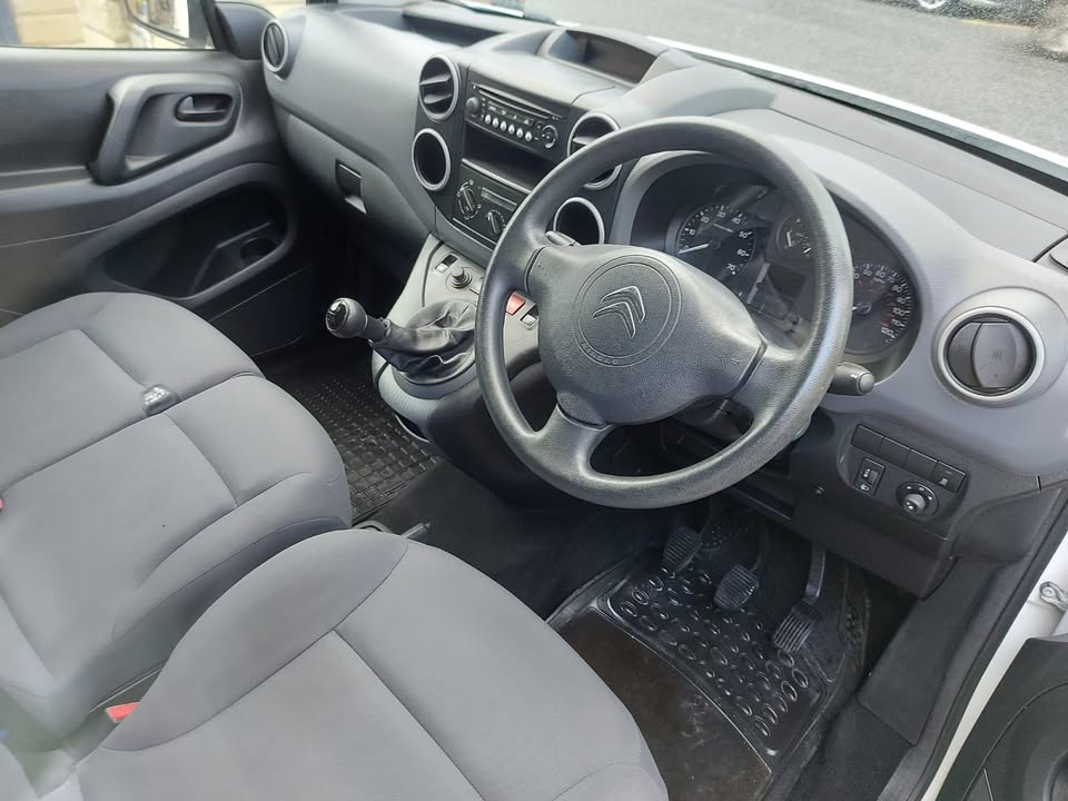 2015 Citroën Berlingo 1.6 HDi 625 Enterprise (SWB) — photo 11