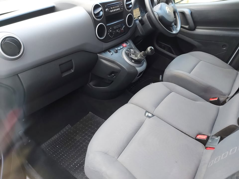 2015 Citroën Berlingo 1.6 HDi 625 Enterprise (SWB) — photo 12