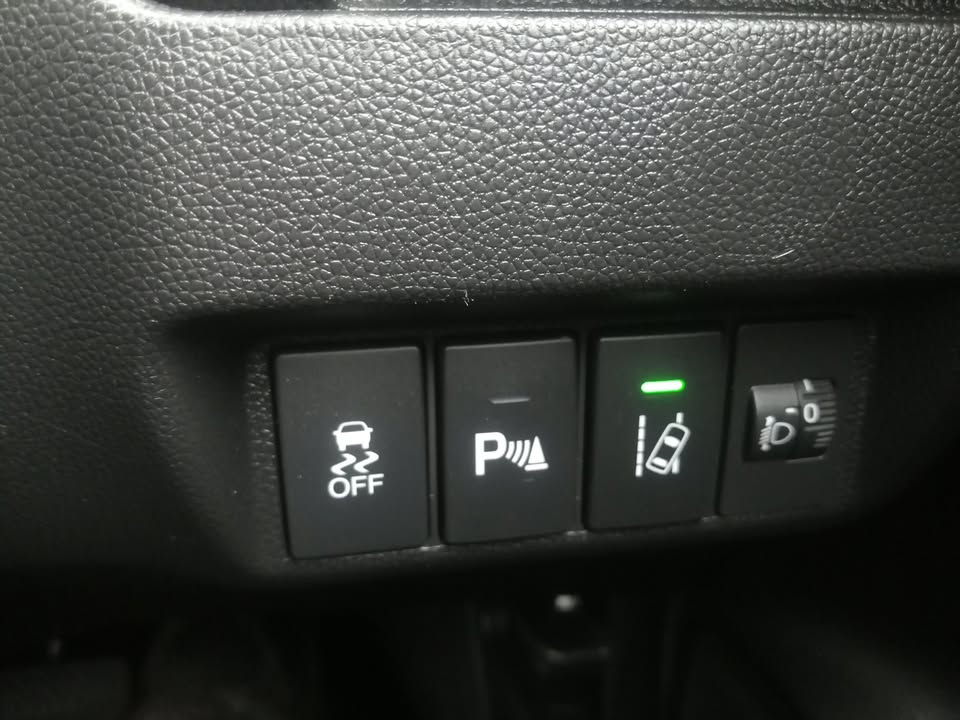 2015 Honda Jazz 1.3 i-VTEC SE CVT Auto — photo 14