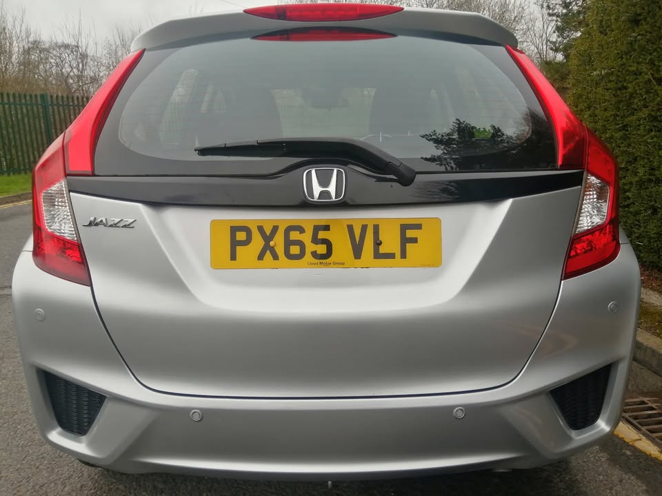 2015 Honda Jazz 1.3 i-VTEC SE CVT Auto — photo 4